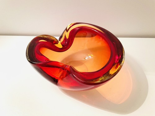 Grande guscio rosso in - rosso,